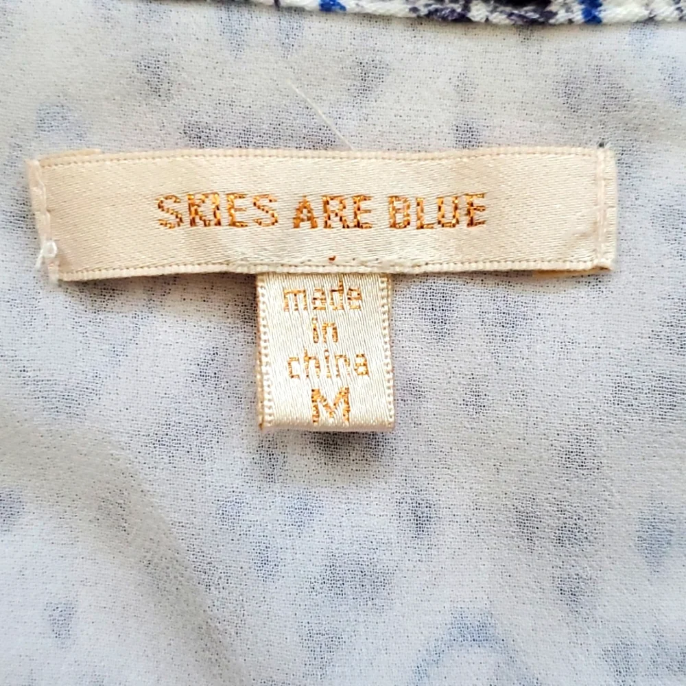 Skies Are Blue Womans Langlock Navy Cold‎ Shoulder Tribal Flowy Top Size Medium